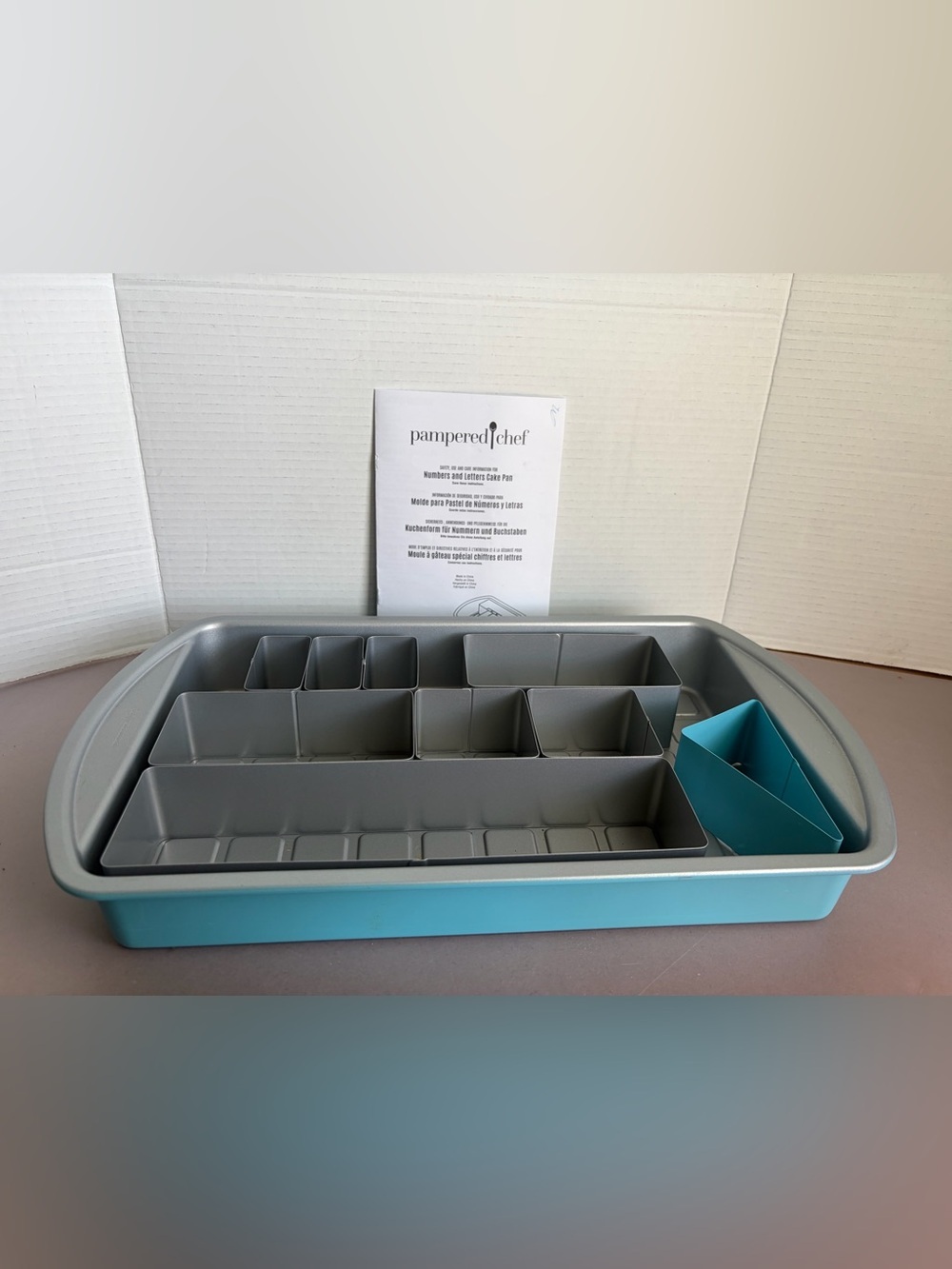 The Pampered Chef Numbers and Letters Cake Pan